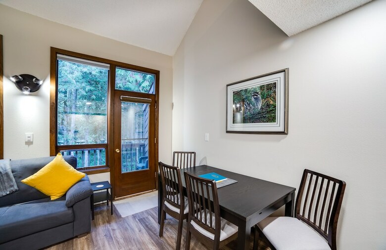 Mt. Baker Lodging Condo 68 ? Frpl, W/d, Sleeps 4! By Mbl