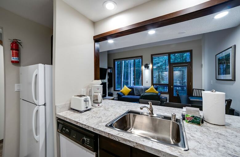 Mt. Baker Lodging Condo 68 ? Frpl, W/d, Sleeps 4! By Mbl