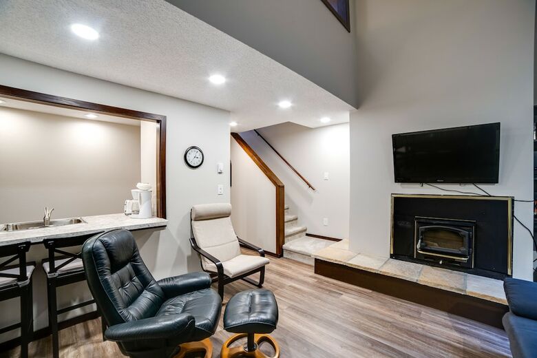Mt. Baker Lodging Condo 68 ? Frpl, W/d, Sleeps 4! By Mbl