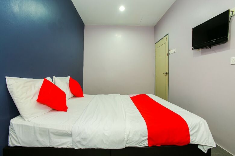Oyo 89332 De Hotel