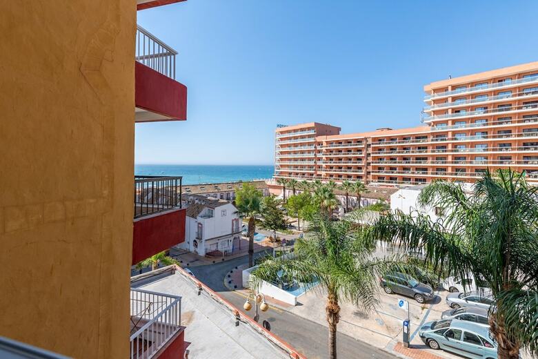 Benalmadena Costa II - First Line Beach 1br Apartment