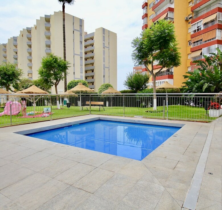 Benalmadena Costa II - First Line Beach 1br Apartment