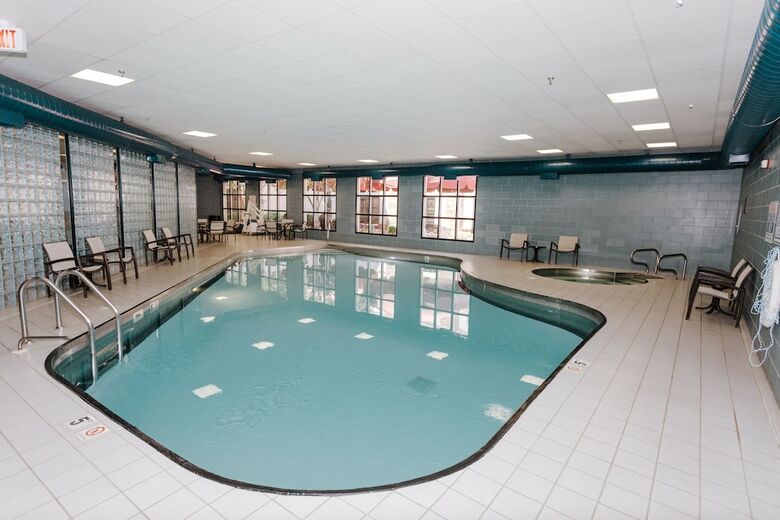 Doubletree By Hilton Hotel Bloomington