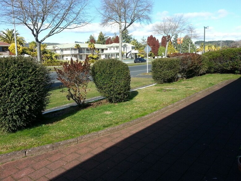 Ace Motor Lodge