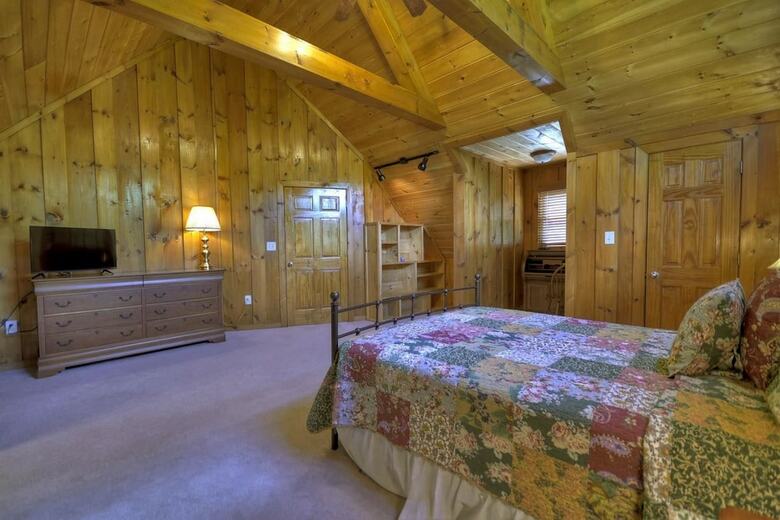 Cabana Rock Eagle Hideaway