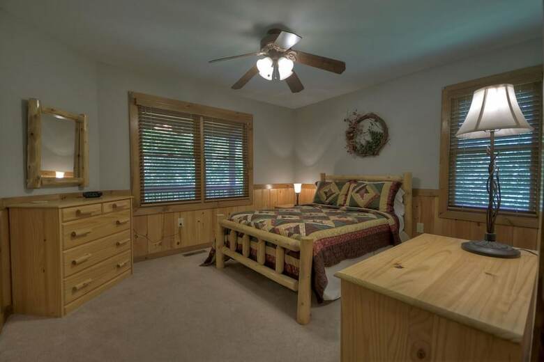 Cabana Rock Eagle Hideaway