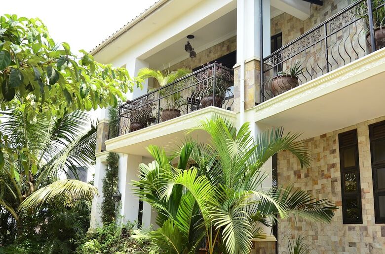 Bed & Breakfast Kizungu Inn