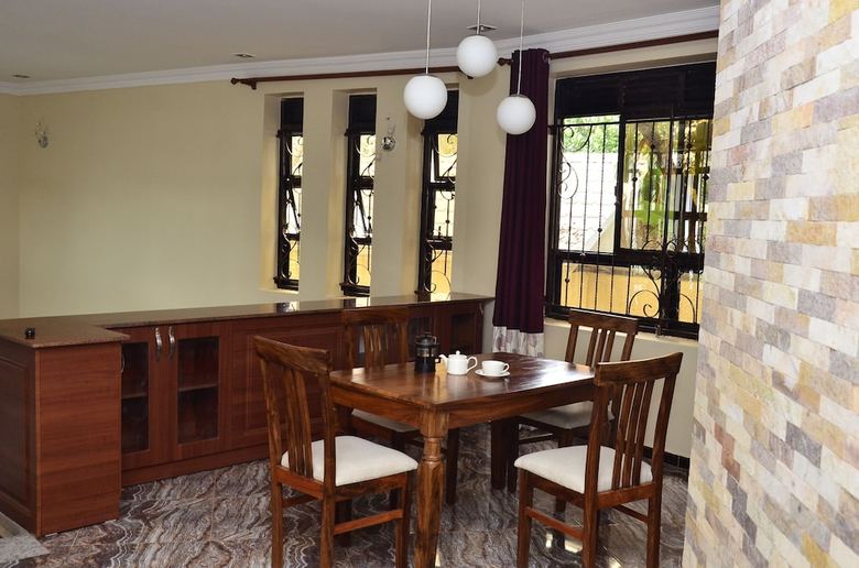 Bed & Breakfast Kizungu Inn