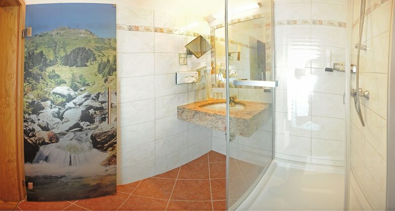 Bike & Ski Hotel Unterellmau
