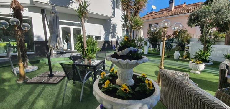 Hotel Escala Suites