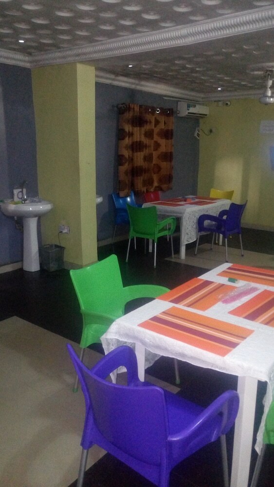 Pride Garden Hotel