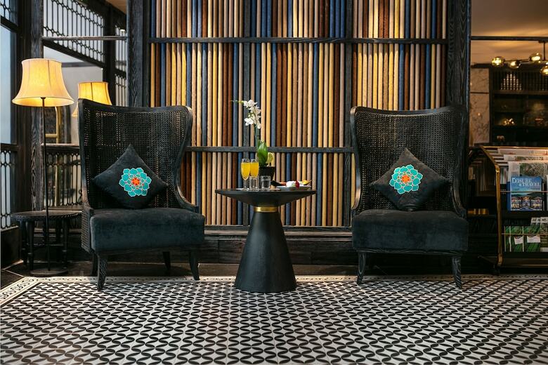 Shining Central Hotel & Spa