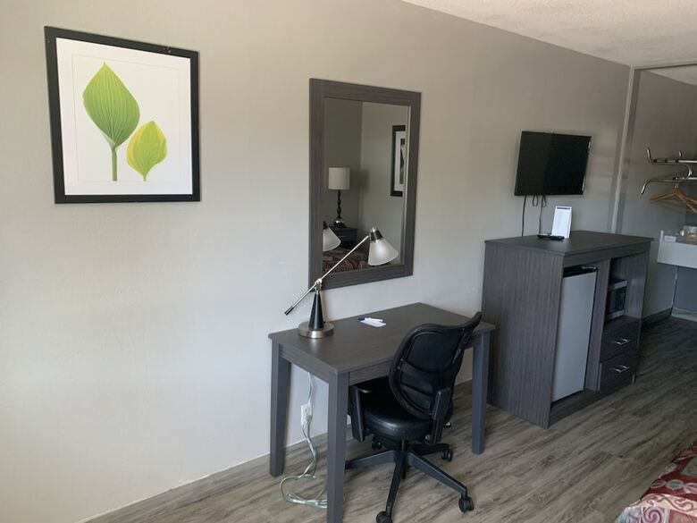 Hotel Executive Inn