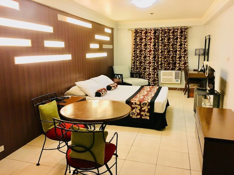 Hotel Jupiter Suites