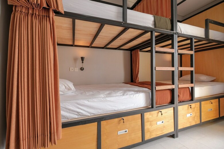 Hostal Canggu Castle - Hostel