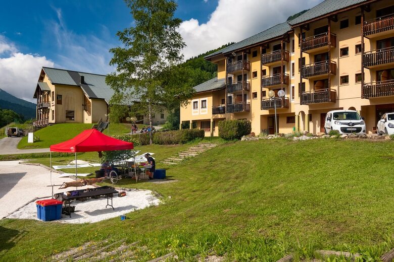 Hotel L'autre Vall�e  Les Niv�oles