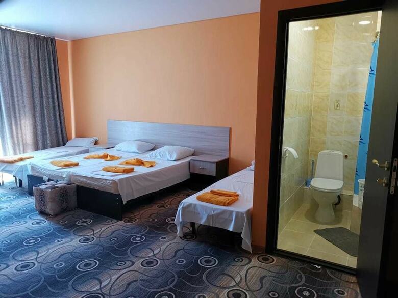 Kashahi Hotel