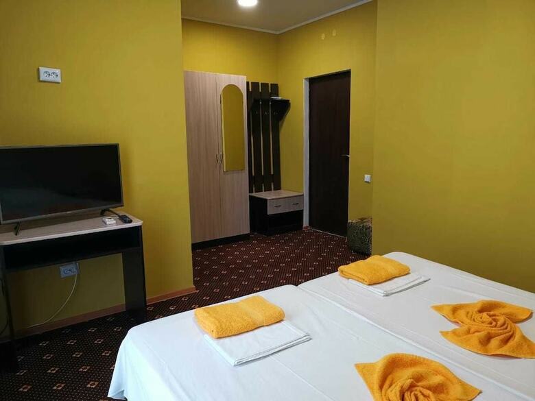 Kashahi Hotel