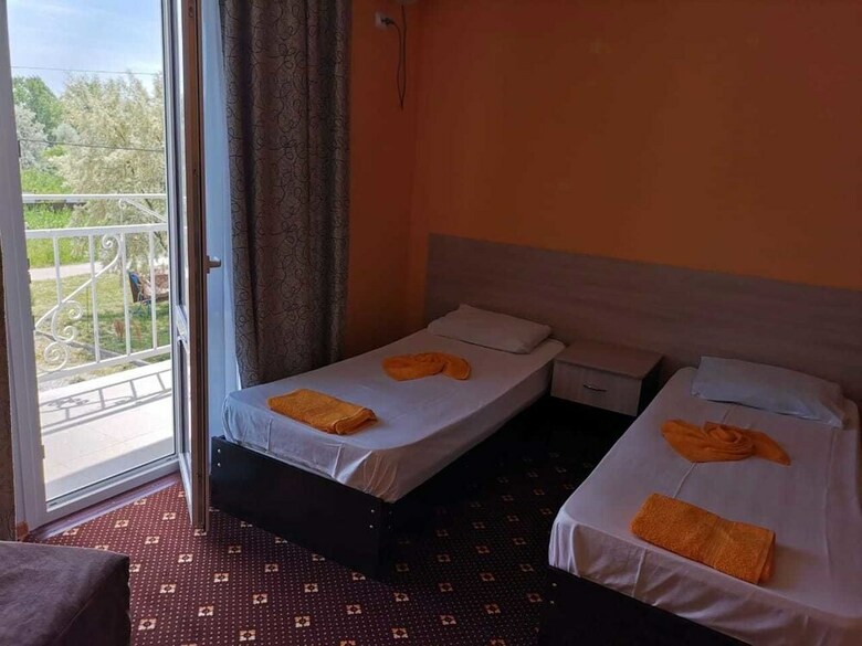 Kashahi Hotel