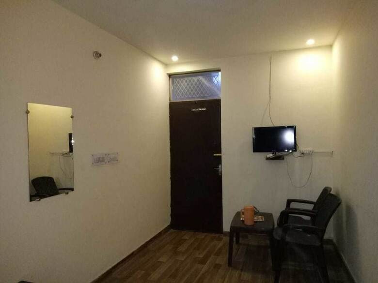 Hotel Airport Zone Palace