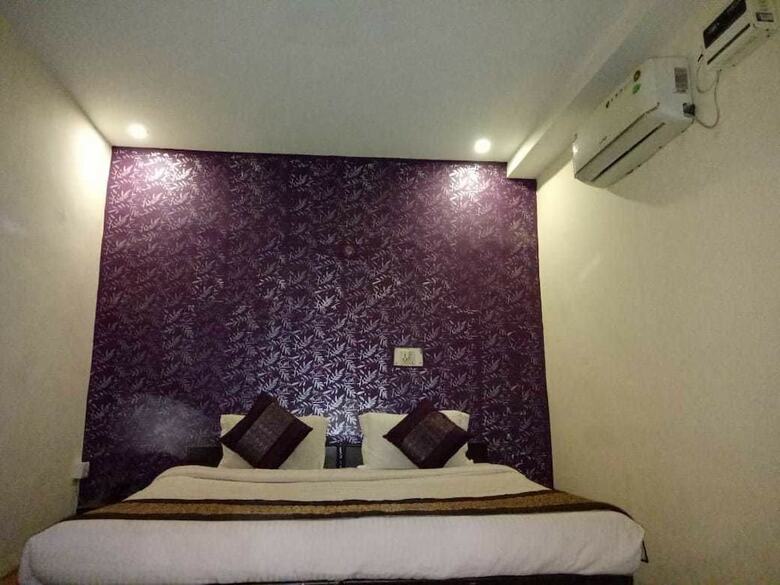 Hotel Airport Zone Palace