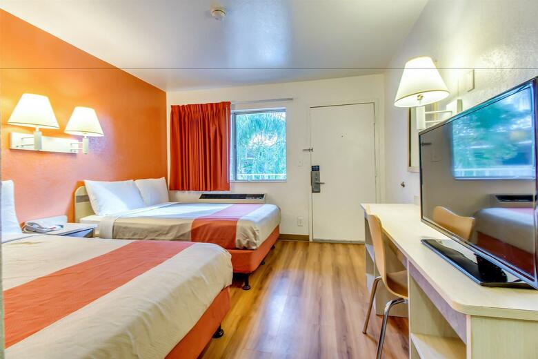 Motel 6 Venice
