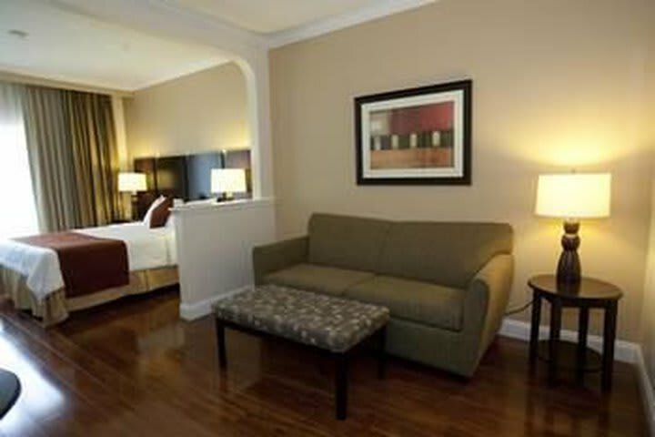 Hotel Best Western Plus Ambassador Suites Venice