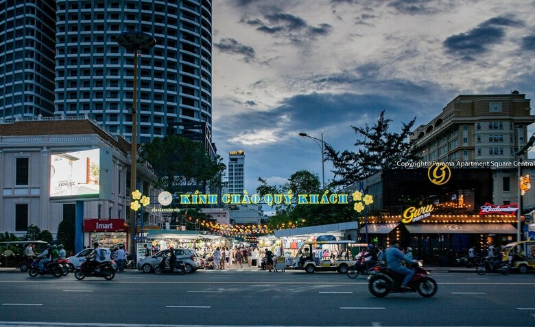 Parama Apartment Square Central
