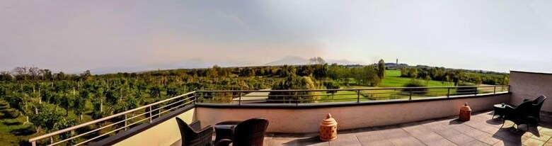 Monte Maino Bed & Breakfast