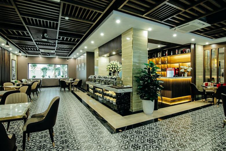 Top One Halong Hotel