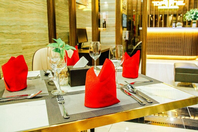 Top One Halong Hotel