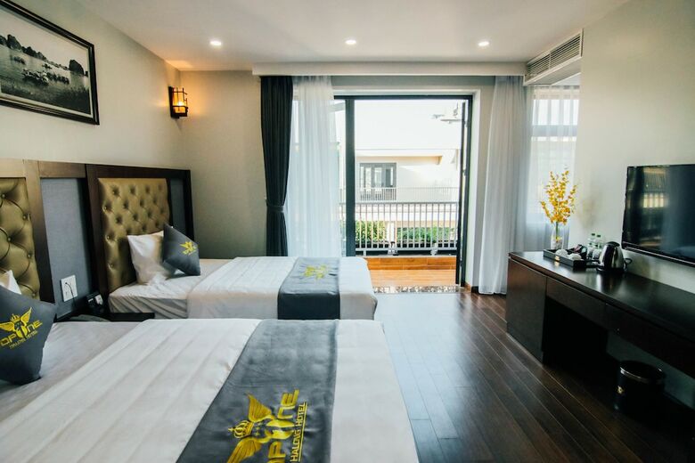 Top One Halong Hotel