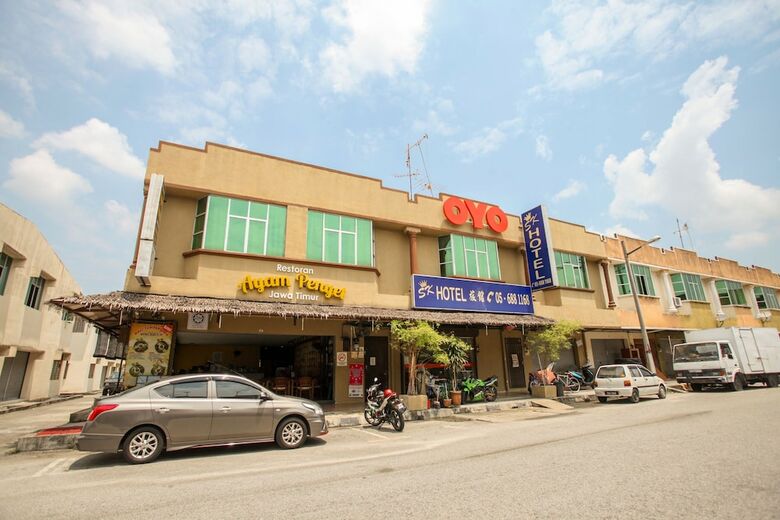 Oyo 44116 Sk Hotel 2