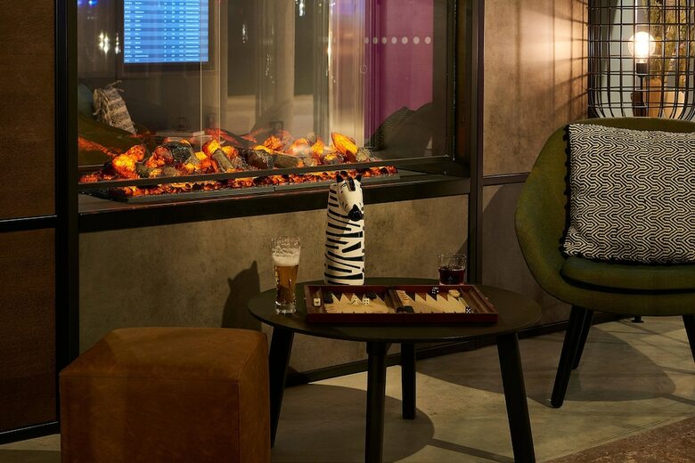 Hotel Moxy Paris Charles de Gaulle Airport