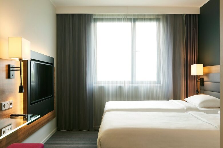 Hotel Moxy Paris Charles de Gaulle Airport
