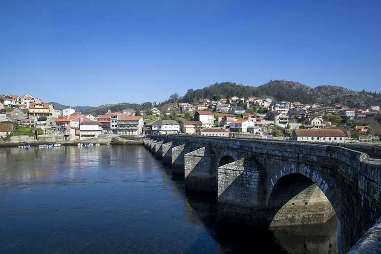 Hostal Hostel Albergue O Mes�n