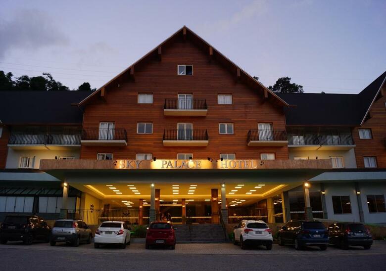 Sky Palace Hotel