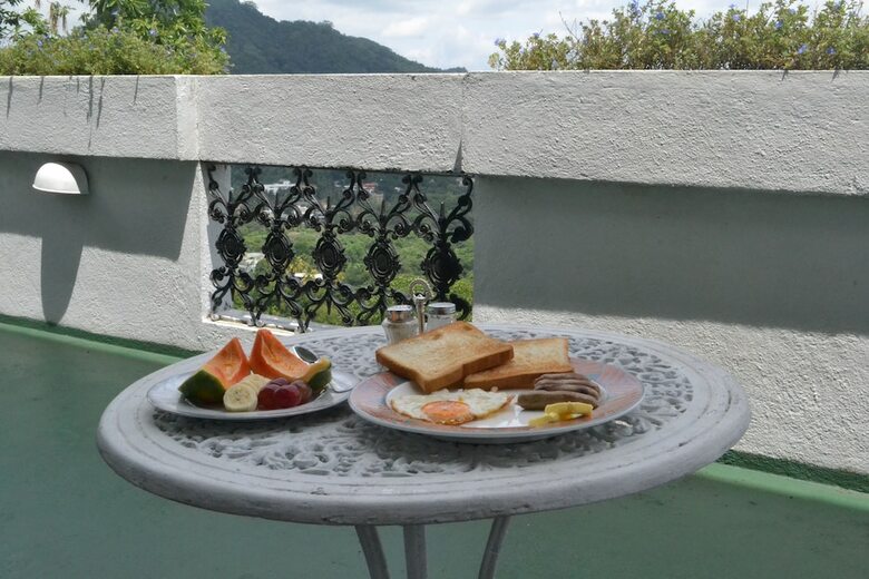 Hotel Primrose Bungalow