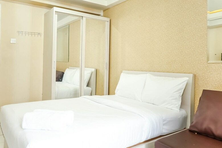 Cozy Studio Room Kalibata City Apartment