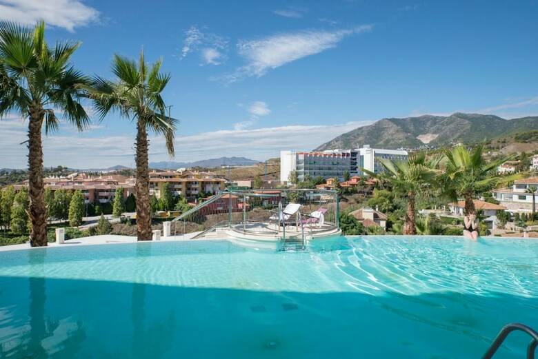 Malagasuite Luxury Resort Higueron Apartment
