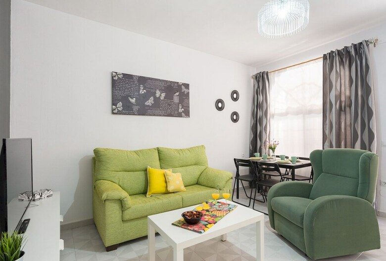 Malagasuite Cozy Apartment In Benalmadena