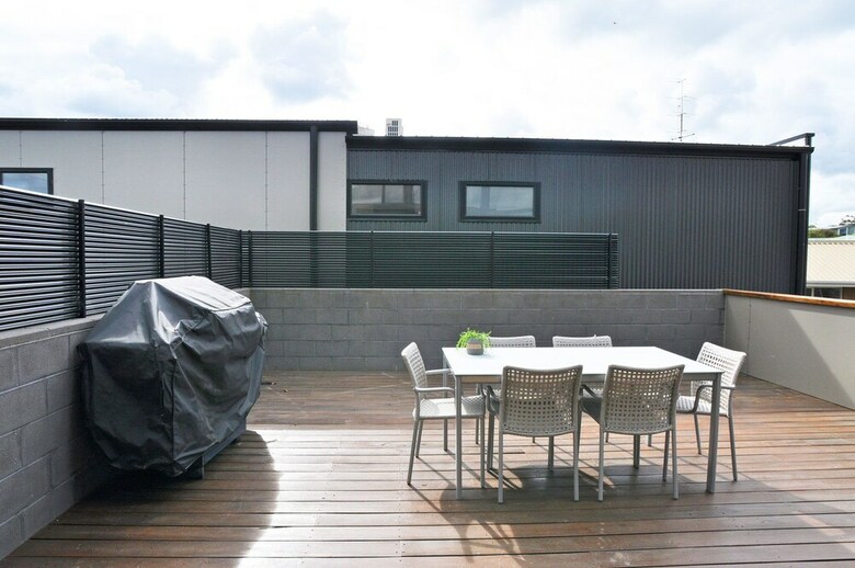 Luxe Townhouse 2 - Inlet Side