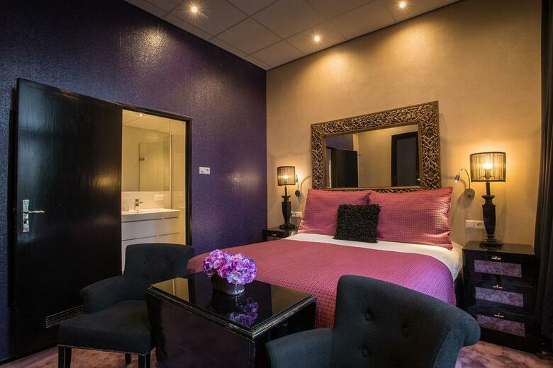 Hotel Sebastian's