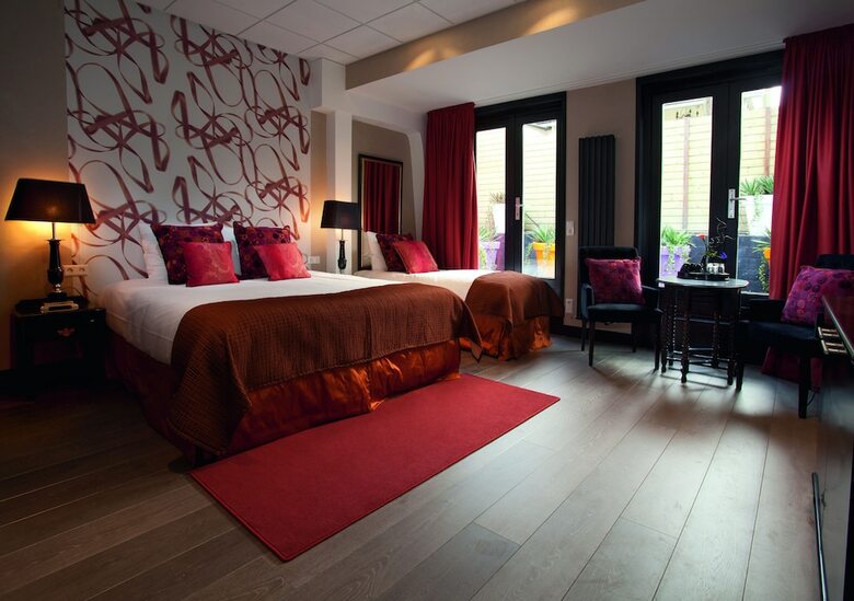 Hotel Sebastian's