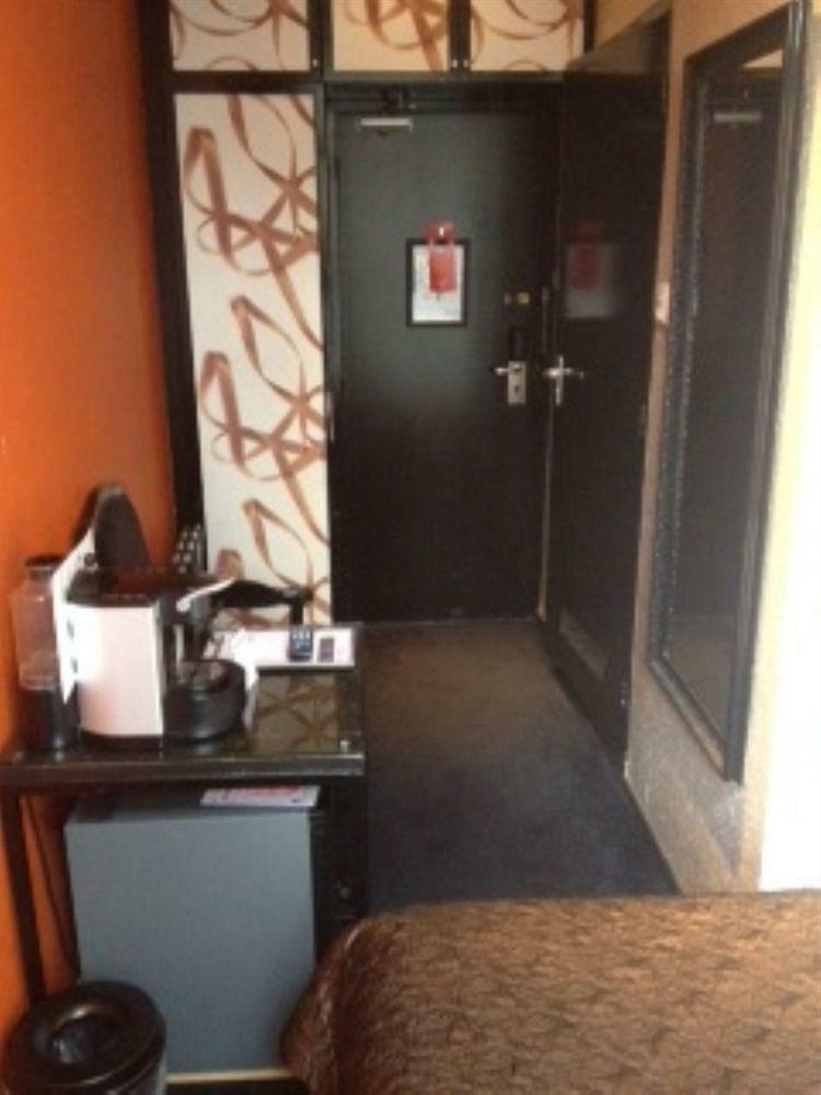 Hotel Sebastian's