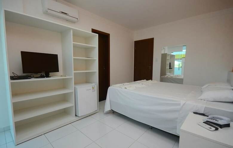 Augustos Hotel
