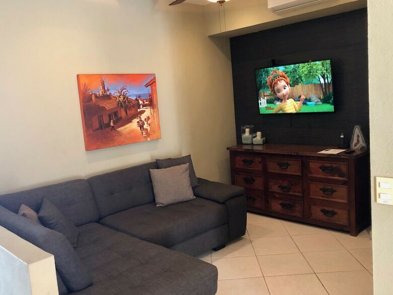 Luxury Condo Romantic Zone-beach