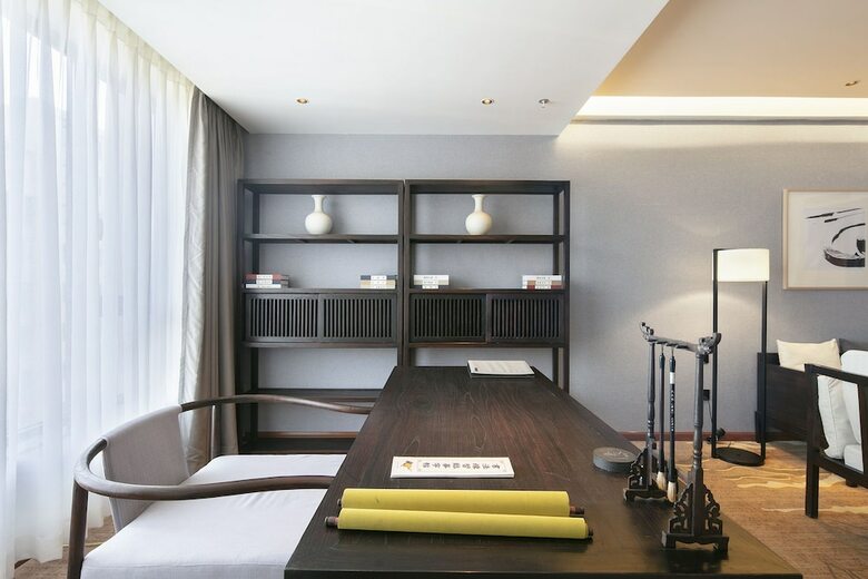 Qianna Qianxun Boutique Hotel