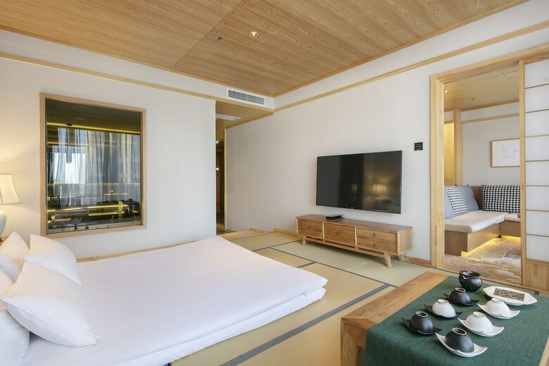 Qianna Qianxun Boutique Hotel