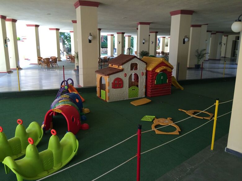 Apartamentos Estudio Primera Linea de Playa 50 Mtrs